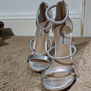 Steve Madden Silver Sandal